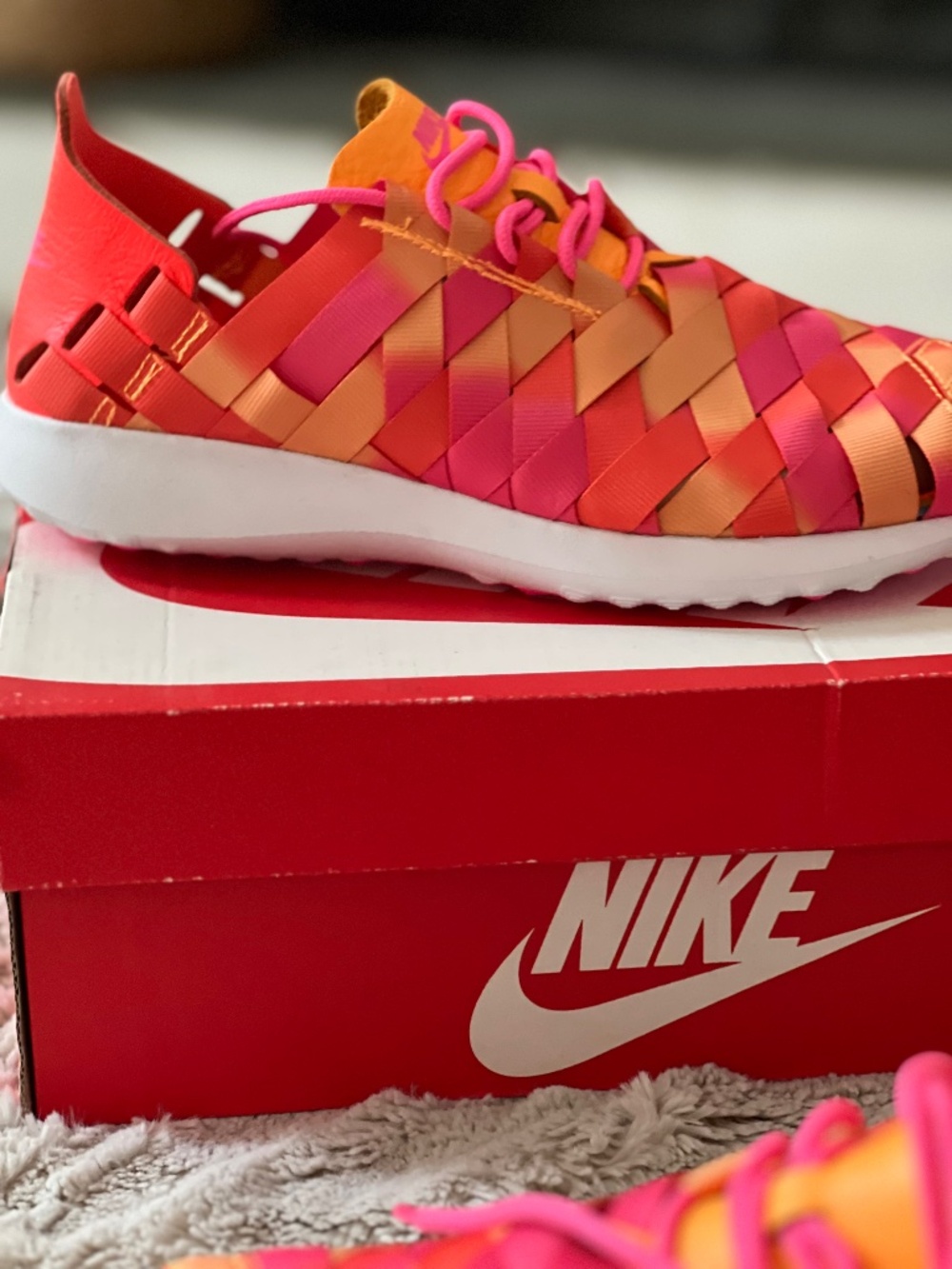Nike Juvenate woven sneaker